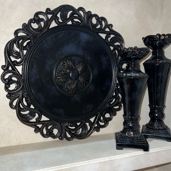 Hobby Lobby Antique Glazed Black FLEUR DE LIS PLAQUE 17 1/2 inches in diameter - Picture 2 of 8